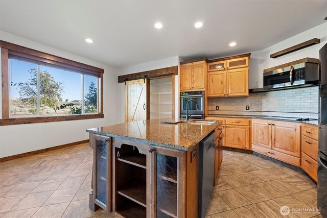 7298 Dune Lake Road SE, Moses Lake, WA 98837