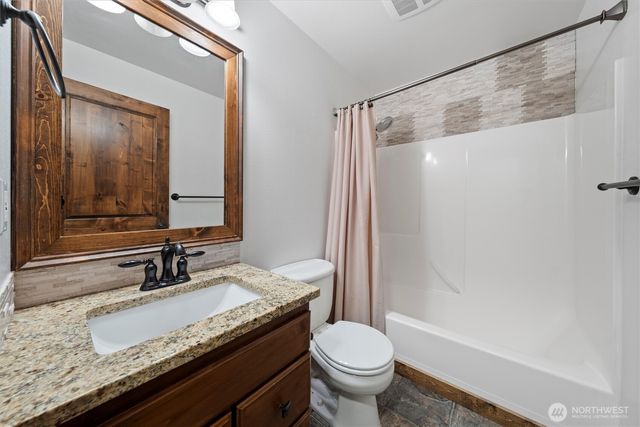 7298 Dune Lake Road SE, Moses Lake, WA 98837