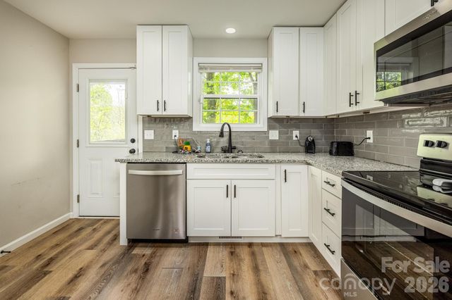 614 E Front Street, Statesville, NC 28677