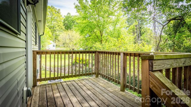 614 E Front Street, Statesville, NC 28677