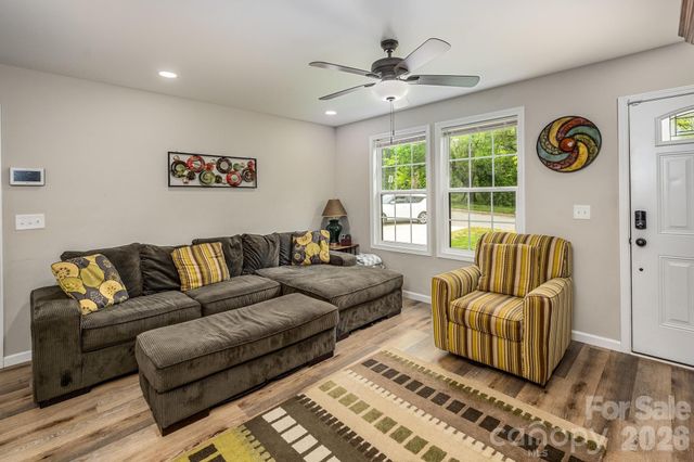 614 E Front Street, Statesville, NC 28677