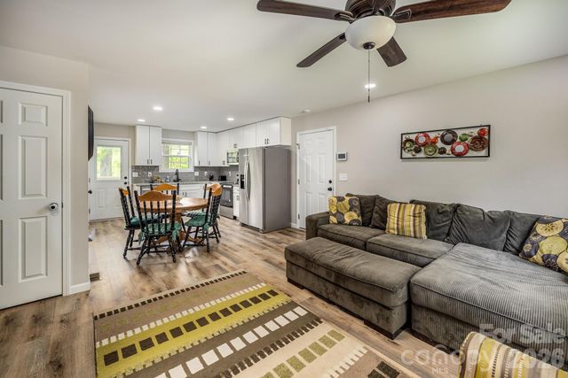 614 E Front Street, Statesville, NC 28677