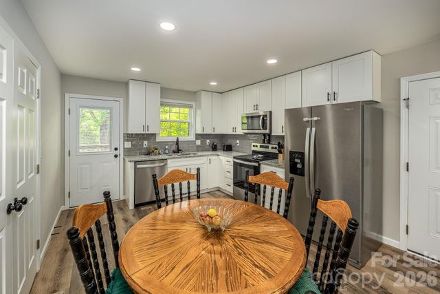 614 E Front Street, Statesville, NC 28677