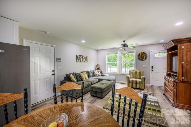 614 E Front Street, Statesville, NC 28677