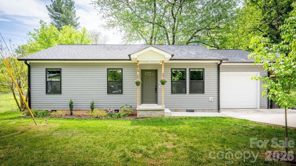 614 E Front Street, Statesville, NC 28677