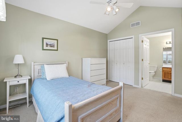 49 CAMBRIDGE CT, Souderton, PA 18964