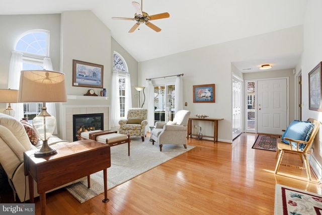 49 CAMBRIDGE CT, Souderton, PA 18964