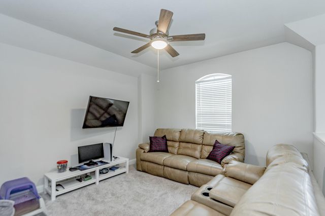 319 Clifton Crane Road, La Porte, TX 77571