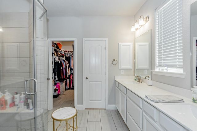 319 Clifton Crane Road, La Porte, TX 77571