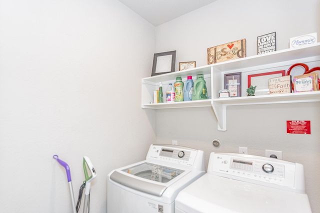 319 Clifton Crane Road, La Porte, TX 77571