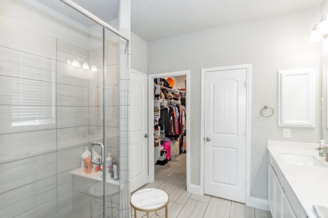 319 Clifton Crane Road, La Porte, TX 77571