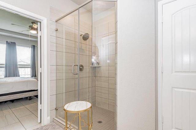 319 Clifton Crane Road, La Porte, TX 77571