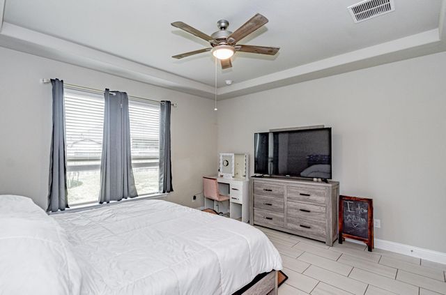 319 Clifton Crane Road, La Porte, TX 77571