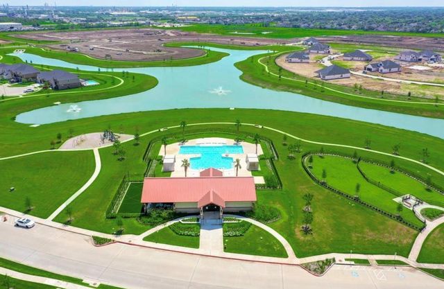 319 Clifton Crane Road, La Porte, TX 77571