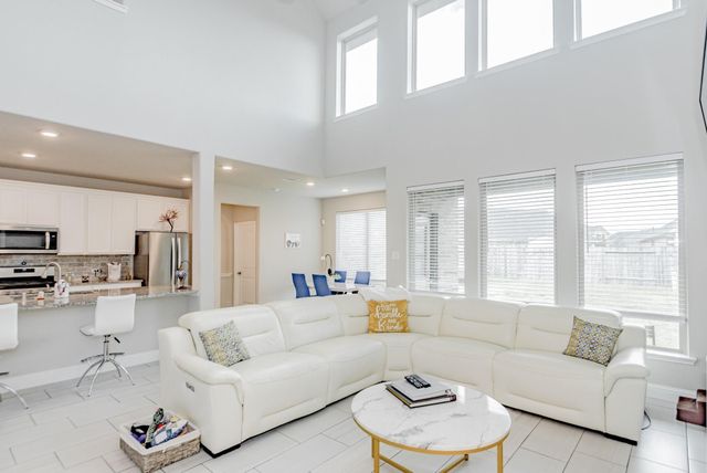 319 Clifton Crane Road, La Porte, TX 77571