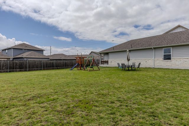 934 Main ST, Hutto, TX 78634