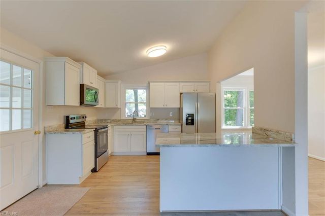 1014 E Russell CT, Newport News, VA 23605