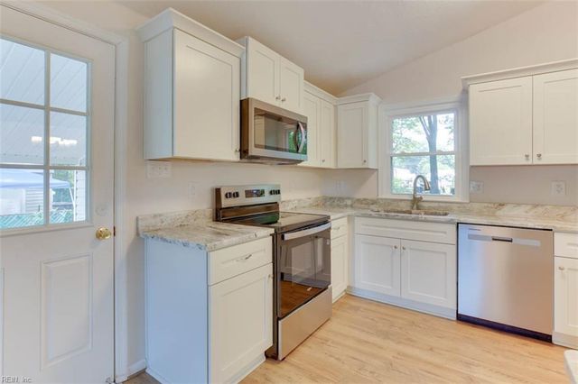 1014 E Russell CT, Newport News, VA 23605