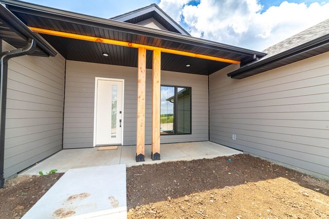 1965 N BOOKER DR, Columbia, MO 65202