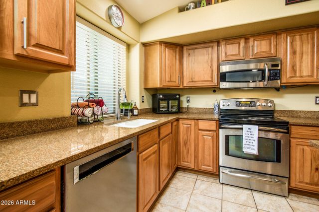 3122 W ADOBE DAM Road, Phoenix, AZ 85027