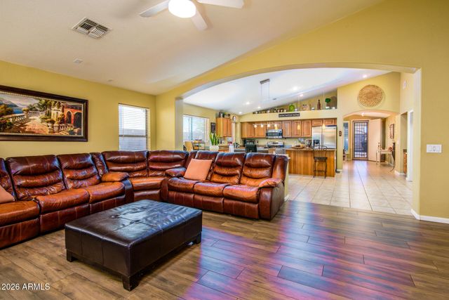 3122 W ADOBE DAM Road, Phoenix, AZ 85027