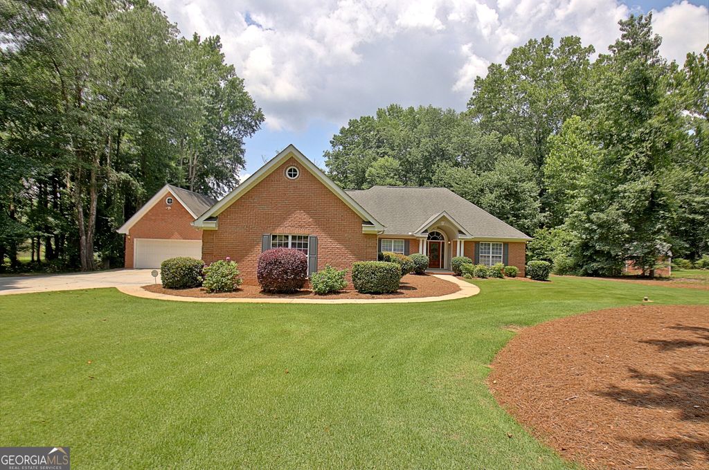135 Pendleton Trail, Tyrone, GA 30290