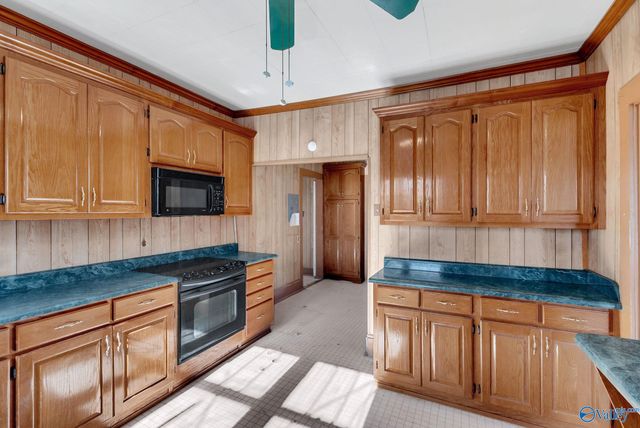 2103 Lee High Drive NE, Huntsville, AL 35811