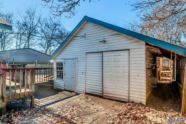 2103 Lee High Drive NE, Huntsville, AL 35811