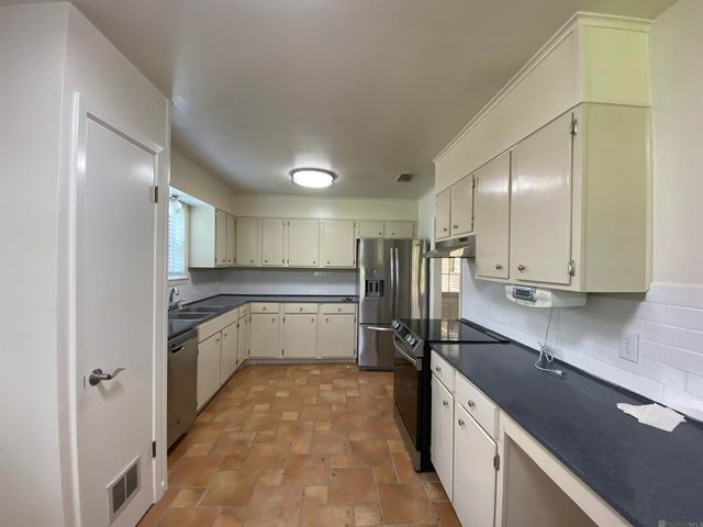 619 Baird Dr, Baton Rouge, LA 70808