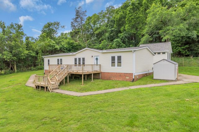 593 Rogues Fork Rd, Bethpage, TN 37022