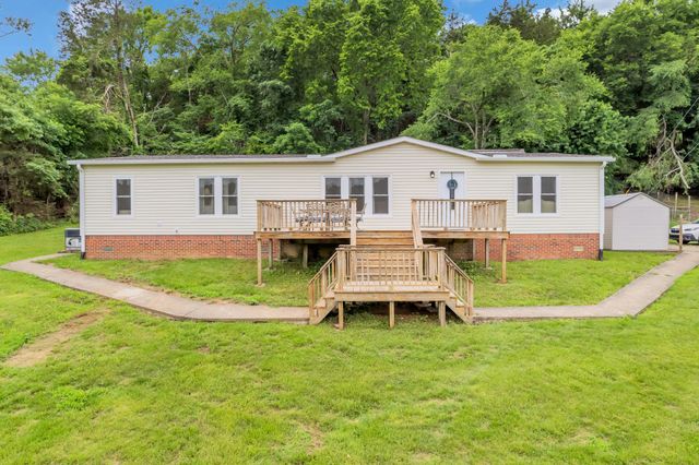 593 Rogues Fork Rd, Bethpage, TN 37022