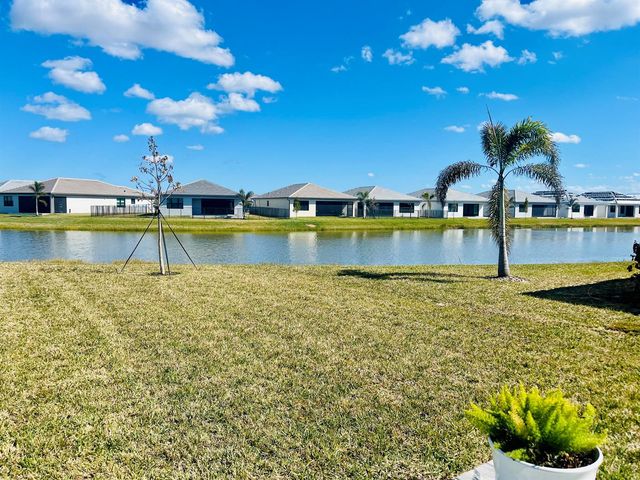 12461 SW Water Dance Way, Port St. Lucie, FL 34987