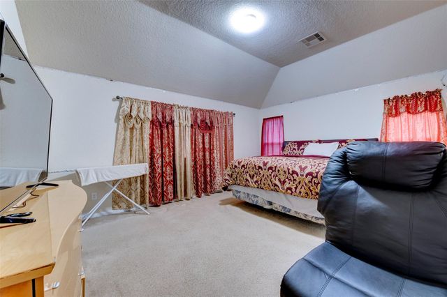 11027 E Fall Fern Circle, Houston, TX 77044