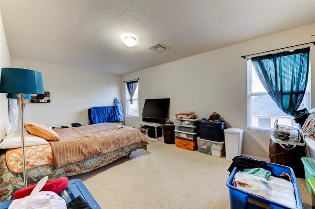 11027 E Fall Fern Circle, Houston, TX 77044