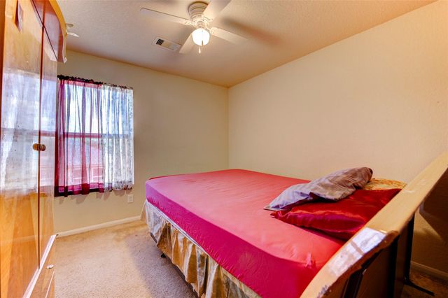 11027 E Fall Fern Circle, Houston, TX 77044