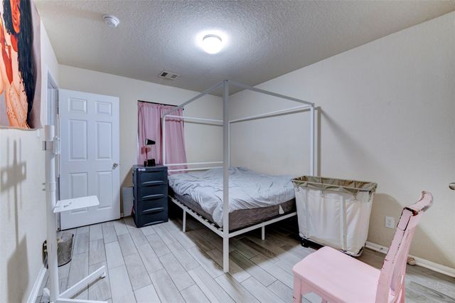 11027 E Fall Fern Circle, Houston, TX 77044