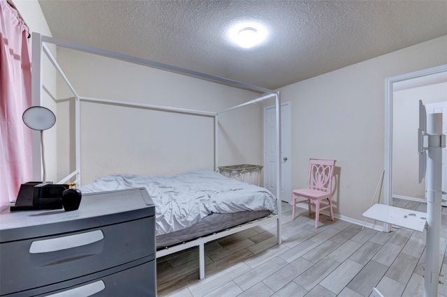 11027 E Fall Fern Circle, Houston, TX 77044