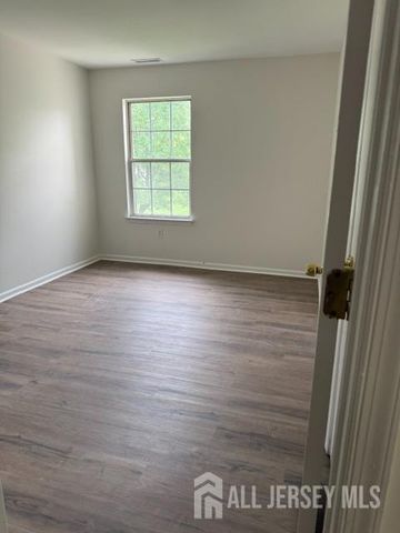 27 dennis Court, Hightstown, NJ 08520