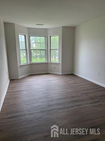 27 dennis Court, Hightstown, NJ 08520