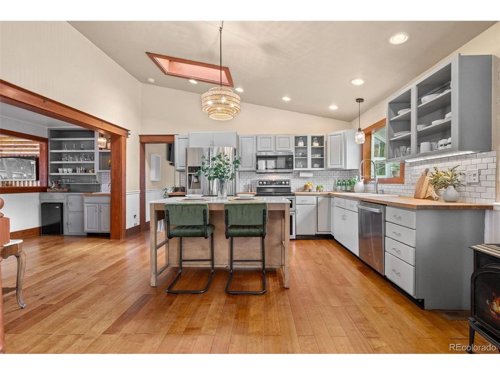 4805 S Blue Spruce Rd, Evergreen, CO 80439