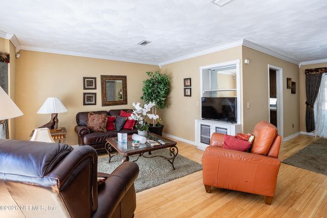 8133 MC GLOTHLIN Street, Jacksonville, FL 32210