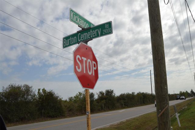 29315 Burton Cemetery Rd, Waller, TX 77484