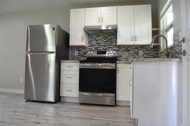 29315 Burton Cemetery Rd, Waller, TX 77484