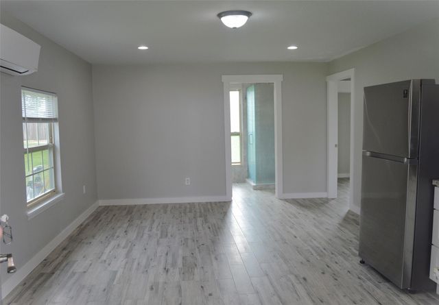 29315 Burton Cemetery Rd, Waller, TX 77484