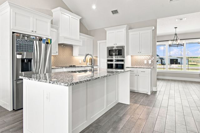 121 Friendship Way, Boyd, TX 76023