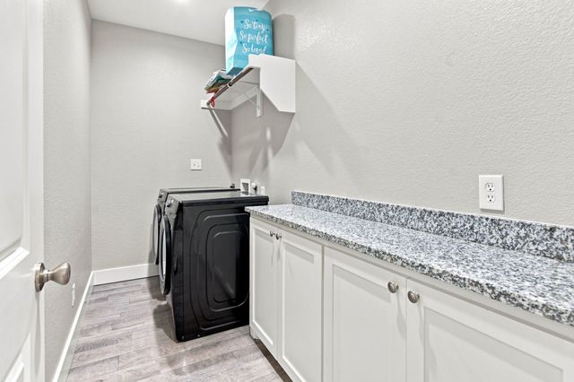 121 Friendship Way, Boyd, TX 76023