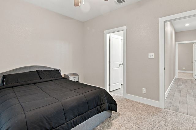 121 Friendship Way, Boyd, TX 76023