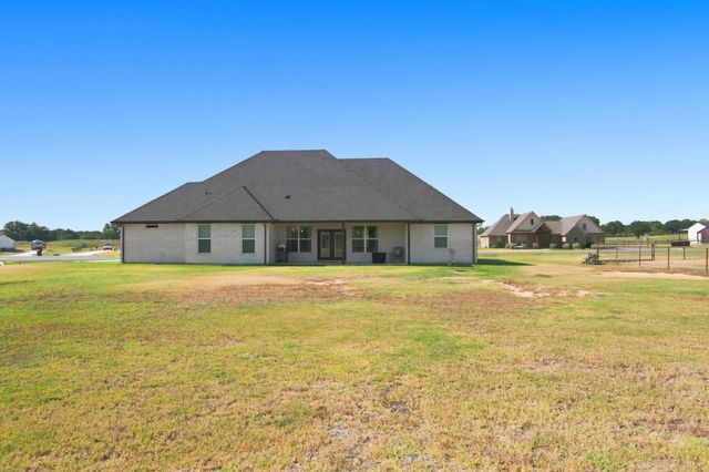 121 Friendship Way, Boyd, TX 76023
