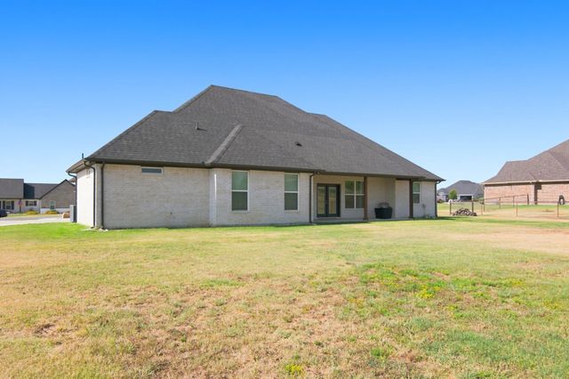 121 Friendship Way, Boyd, TX 76023