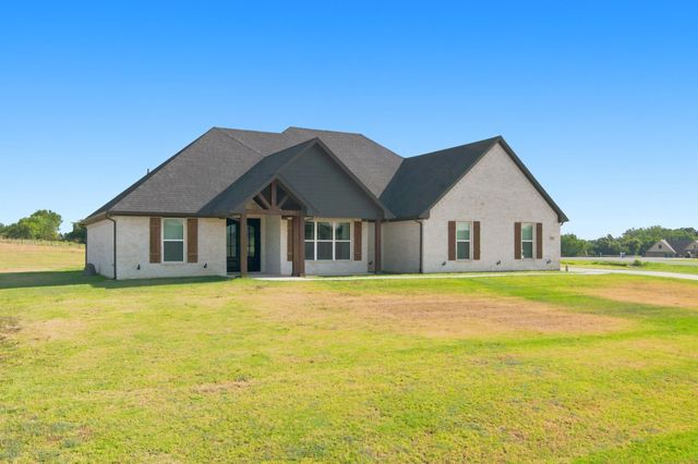 121 Friendship Way, Boyd, TX 76023